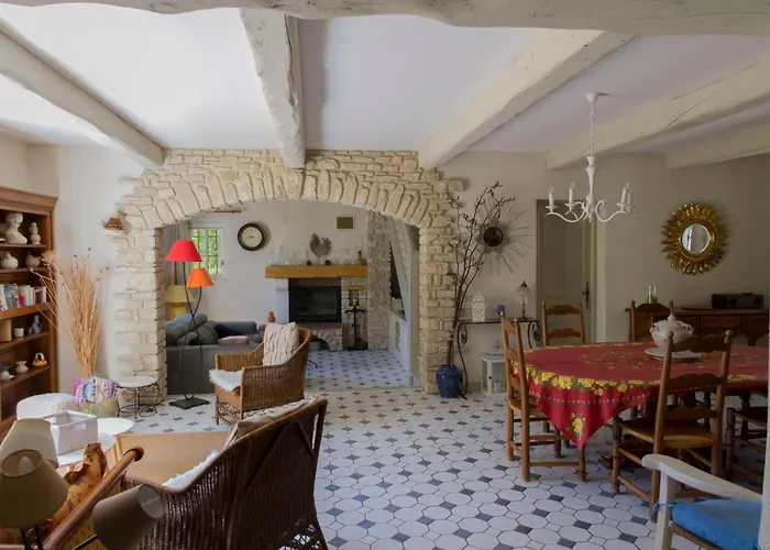 Maison De Campagne Au Charme Provencal
