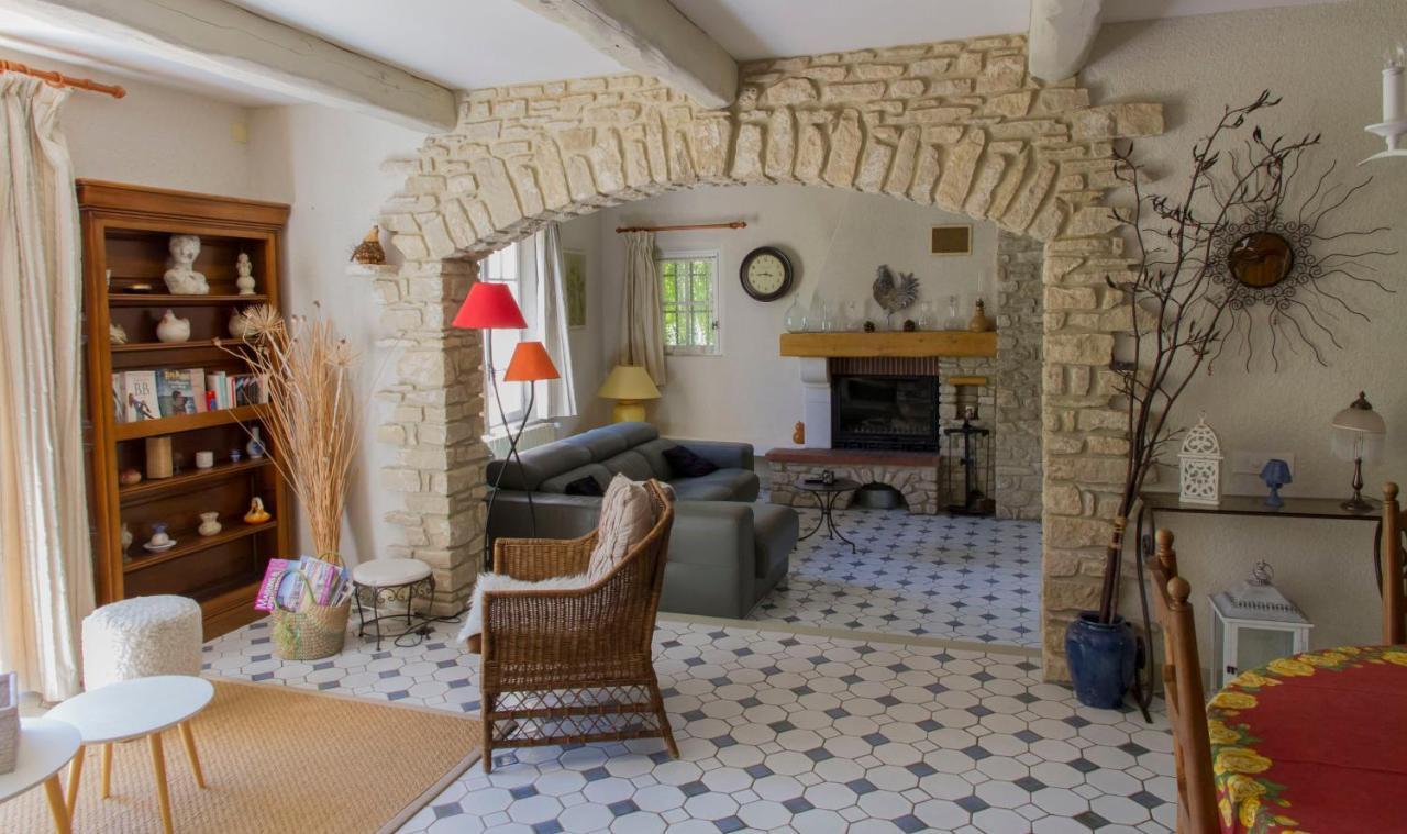 Au Charme Provencal *