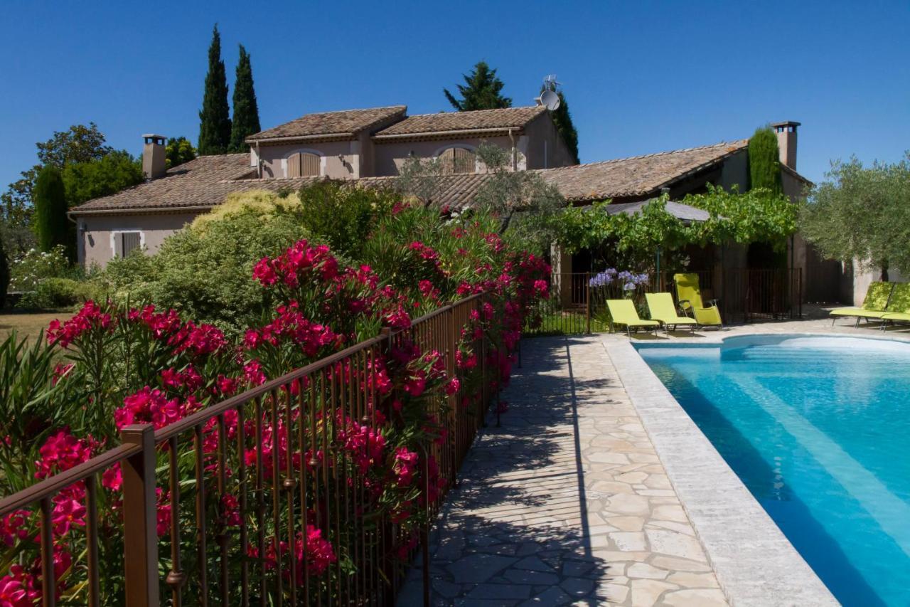 Au Charme Provencal Villa *
